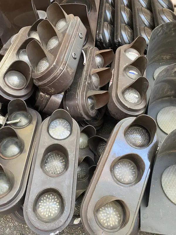 Vintage French traffic lights for sale at the Lille Braderie